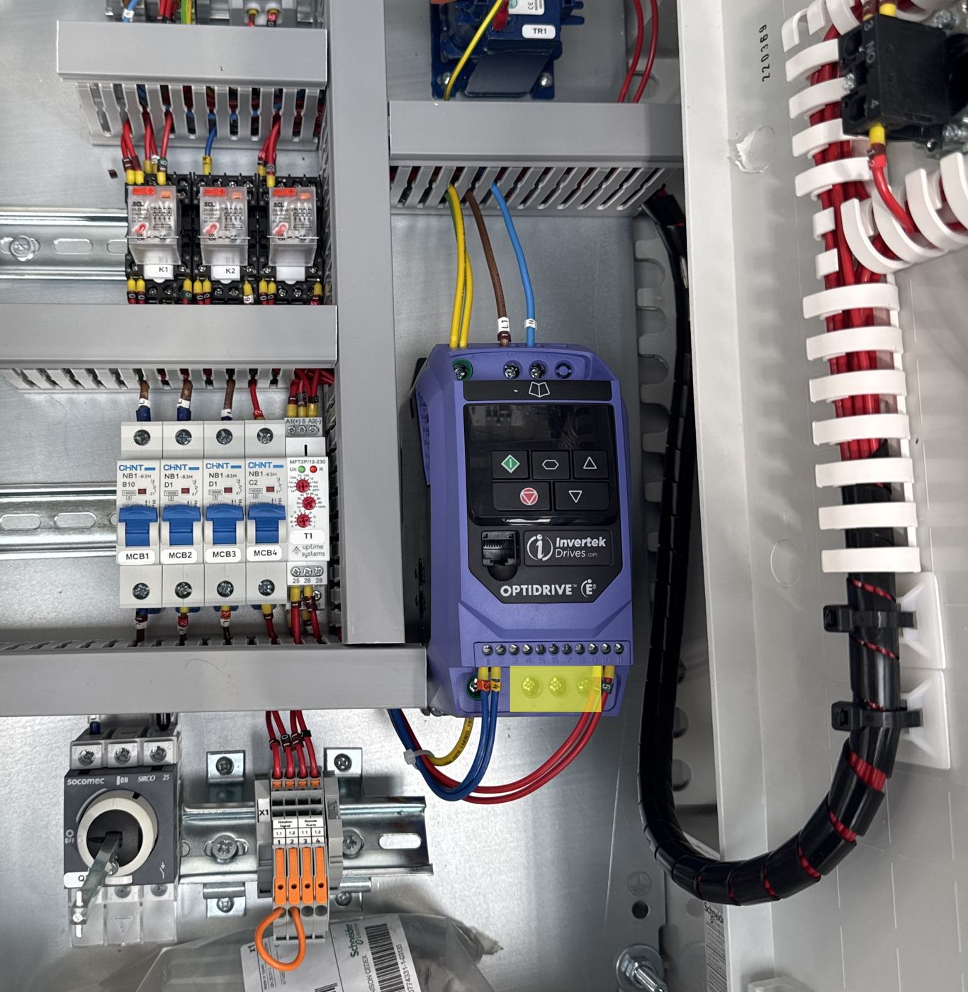 A single phase to 3 phase inverter